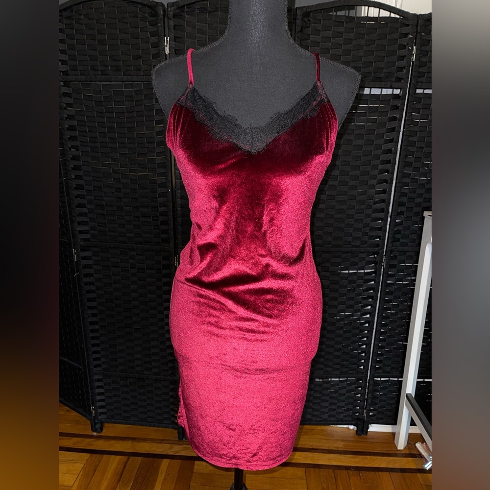 Burgundy and black velvet mini dress. Brand: Papaya. Size Medium. Worn once.